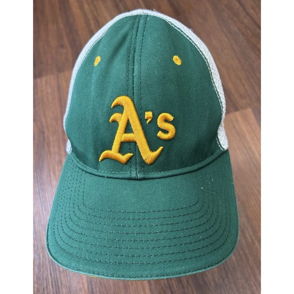 Oakland Athletics A's New Era MLB Trucker Fitted Medium-Large Hat Mesh Cap READ